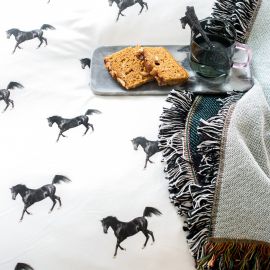 Bedset Black Horses - 140 x 200/220 cm