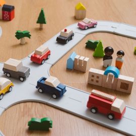 Plan Toys - Rode houten auto - PlanWorld